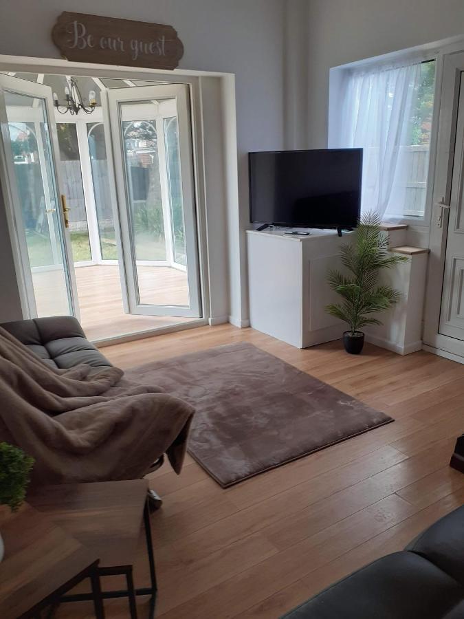 Plum Tree Cottage, Kinmel Bay Bagian luar foto